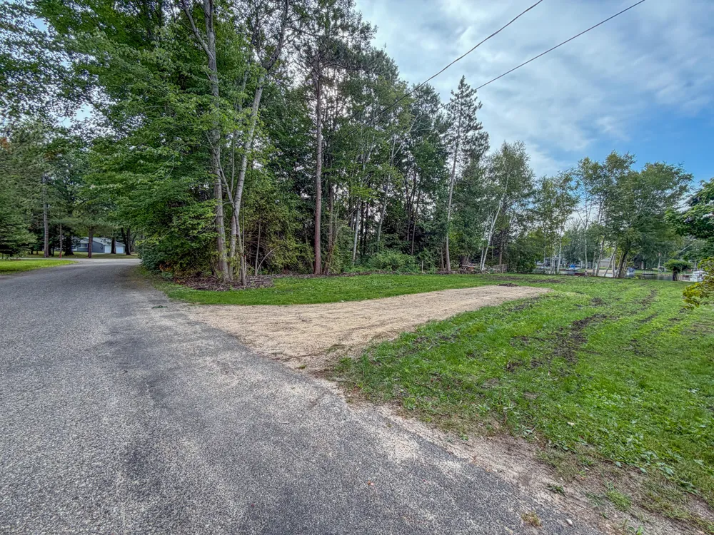 203 Atwood Drive Prudenville, MI 48651