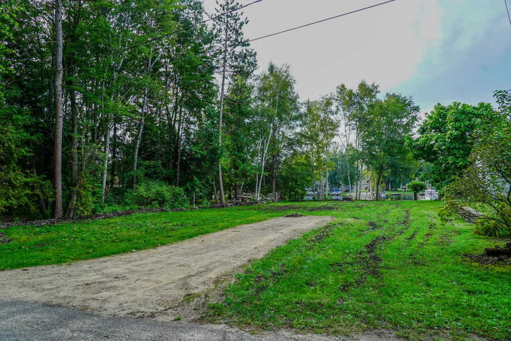 203 Atwood Drive Prudenville, MI 48651