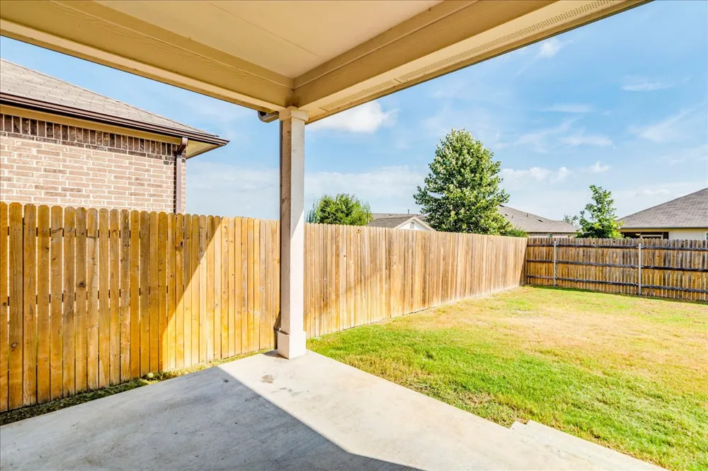 136 Medinah Lane San Marcos, TX 78666