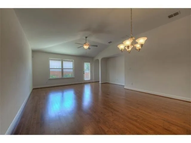 10721 Dinah Drive Austin, TX 78748