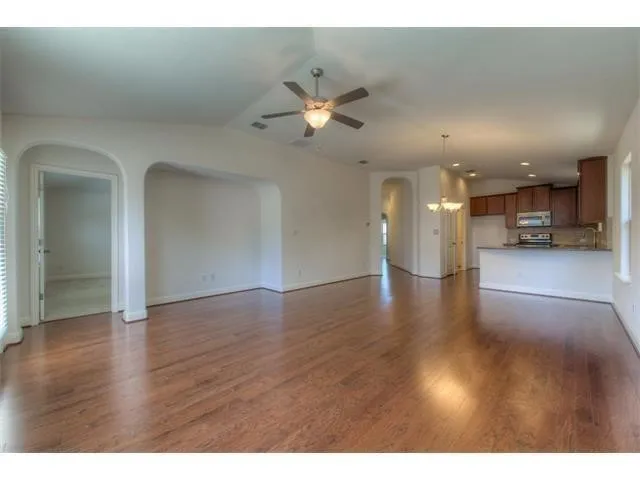 10721 Dinah Drive Austin, TX 78748