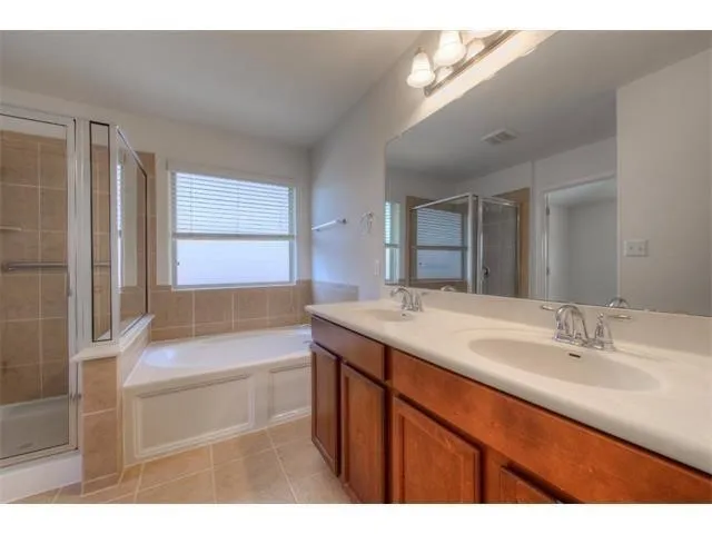 10721 Dinah Drive Austin, TX 78748