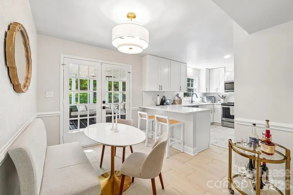 2947 Heathgate Road Charlotte, NC 28226