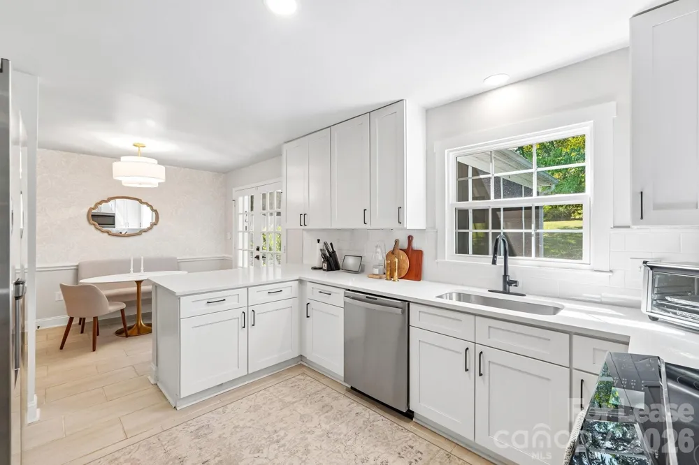 2947 Heathgate Road Charlotte, NC 28226