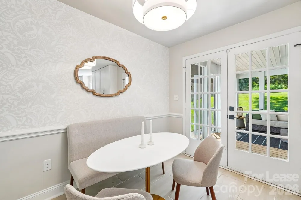 2947 Heathgate Road Charlotte, NC 28226