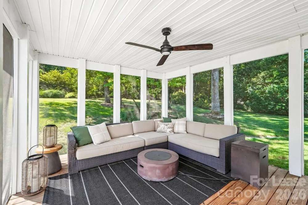 2947 Heathgate Road Charlotte, NC 28226