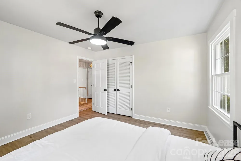 2947 Heathgate Road Charlotte, NC 28226