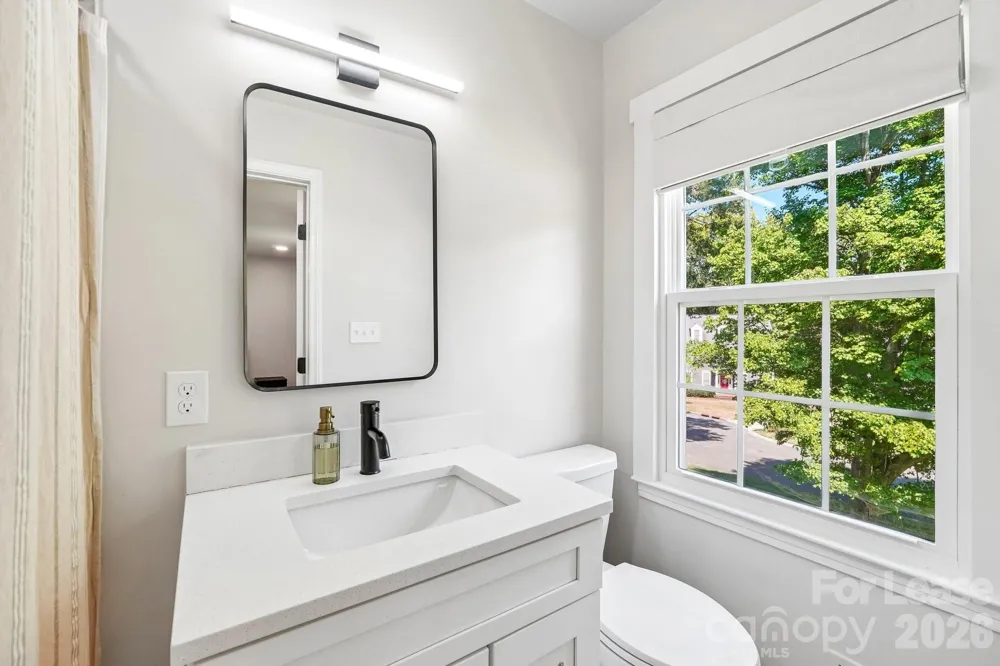 2947 Heathgate Road Charlotte, NC 28226