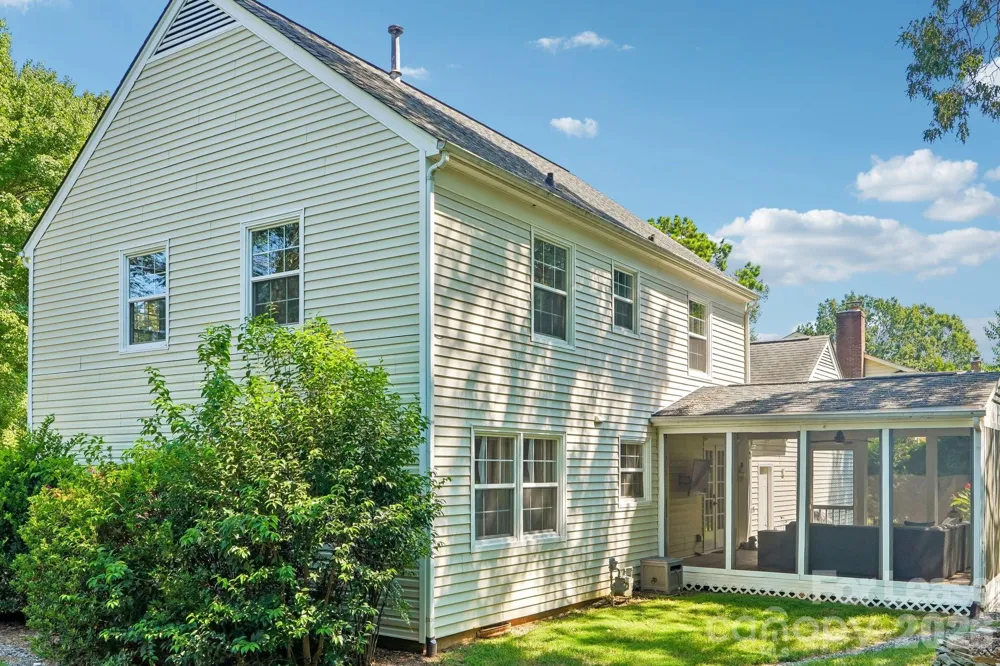 2947 Heathgate Road Charlotte, NC 28226
