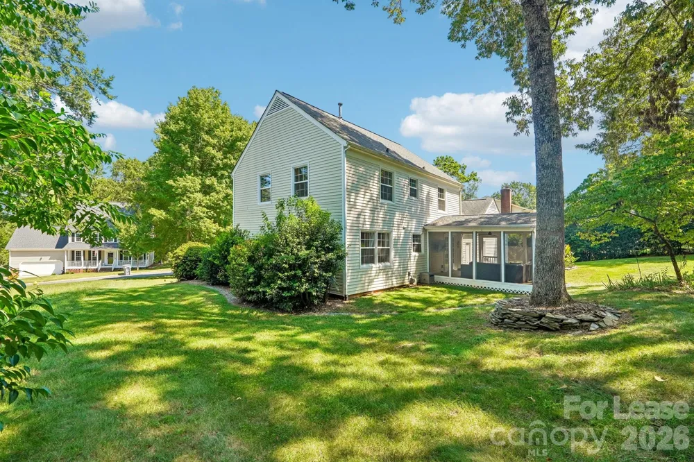 2947 Heathgate Road Charlotte, NC 28226