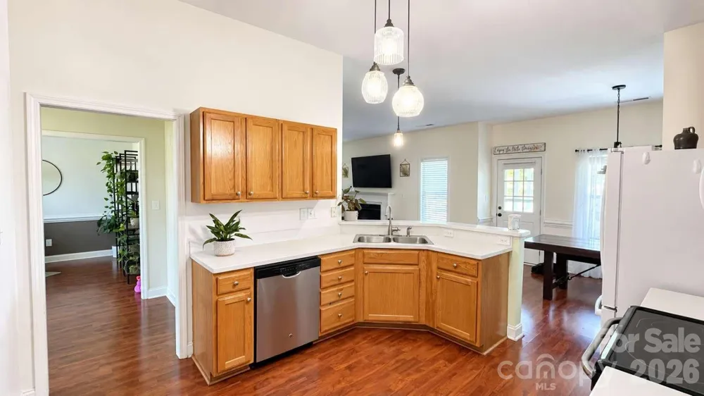 2002 Hemby Commons Parkway Indian Trail, NC 28079