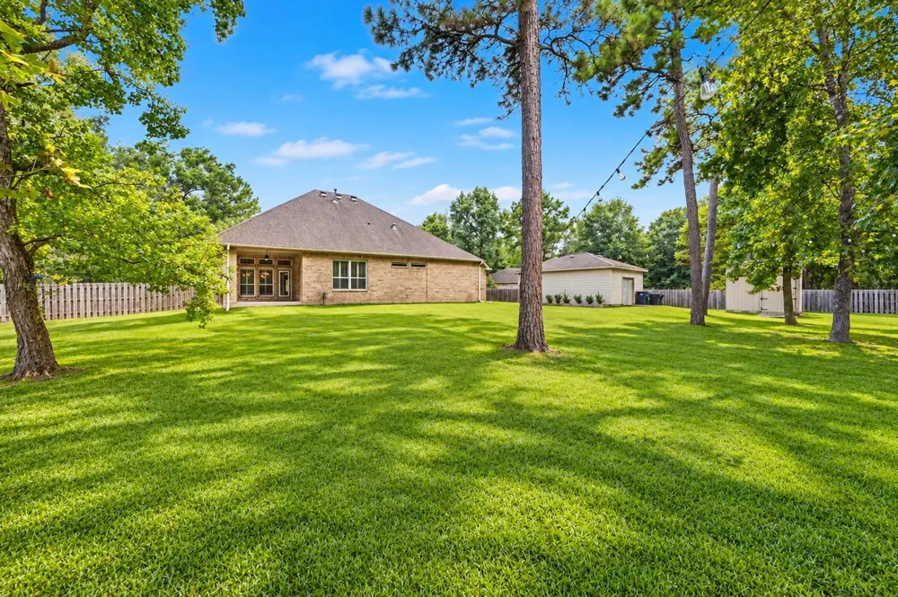 8996 Wind Jammer Lane Montgomery, TX 77316