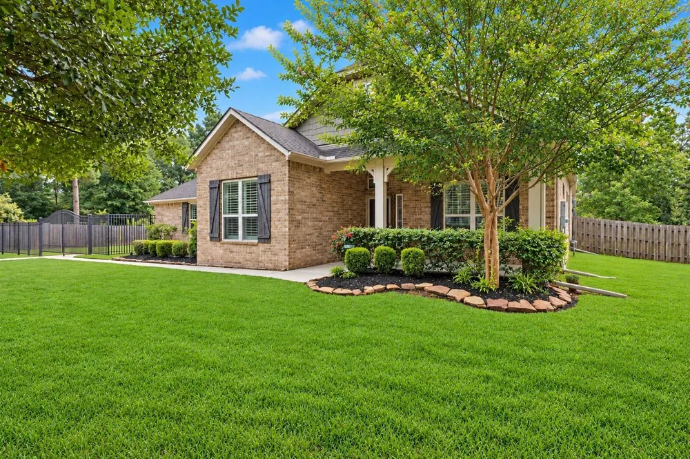 8996 Wind Jammer Lane Montgomery, TX 77316