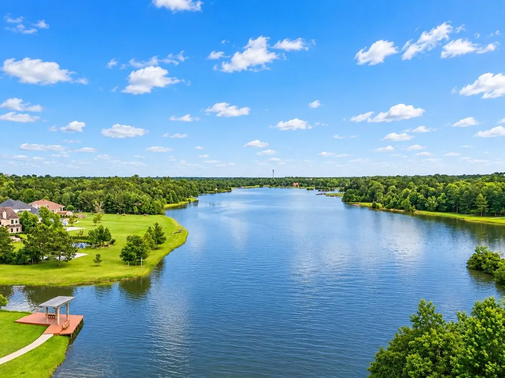 8996 Wind Jammer Lane Montgomery, TX 77316