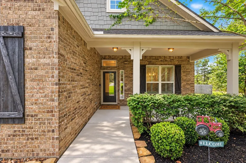 8996 Wind Jammer Lane Montgomery, TX 77316