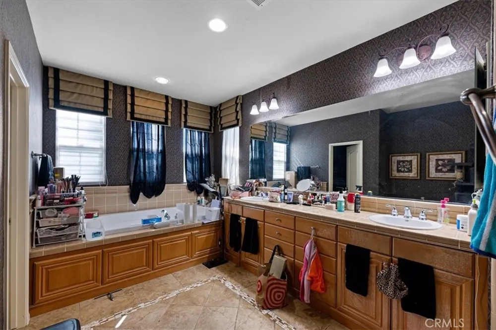 1842 Richards Place Upland, CA 91784