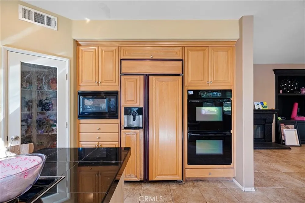 1842 Richards Place Upland, CA 91784
