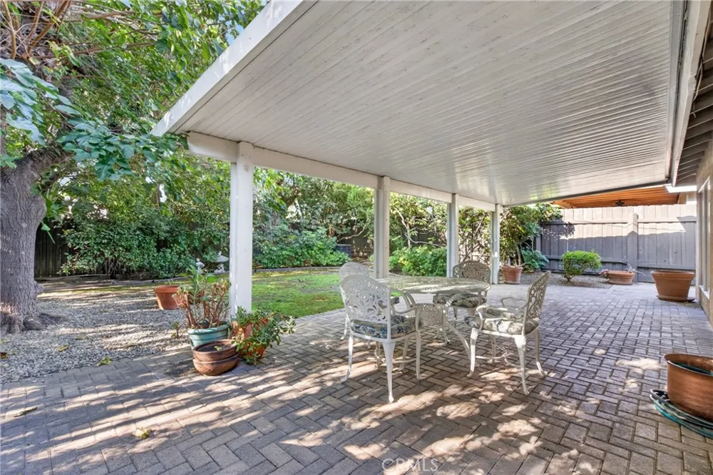 16802 Germain Los Angeles, CA 91344