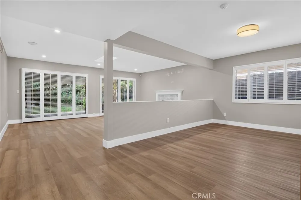 16802 Germain Los Angeles, CA 91344