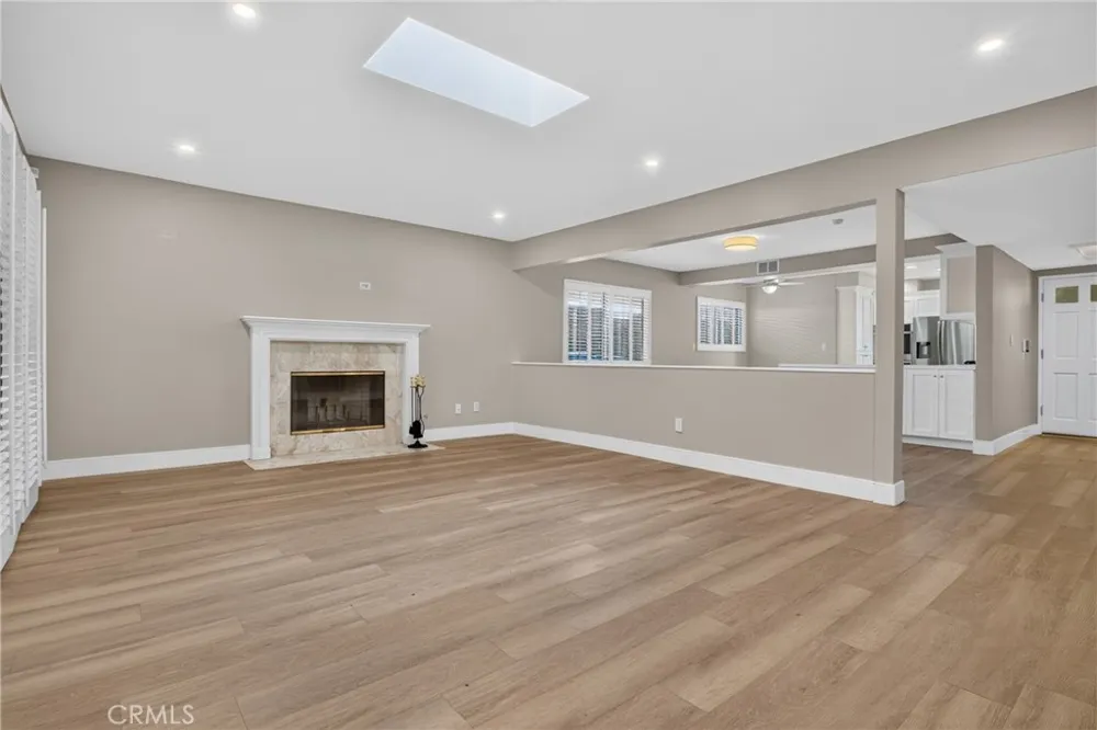 16802 Germain Los Angeles, CA 91344