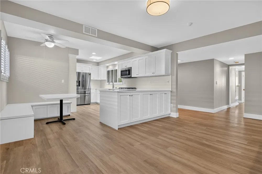 16802 Germain Los Angeles, CA 91344