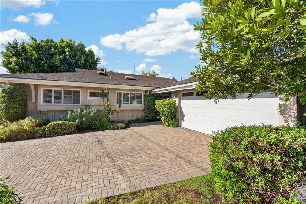 16802 Germain Los Angeles, CA 91344