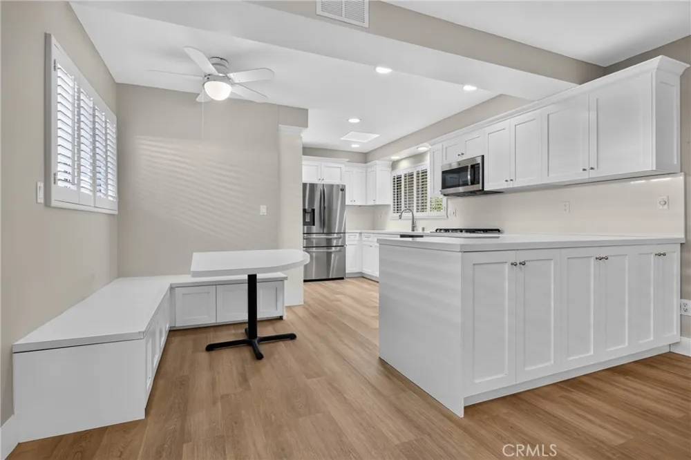 16802 Germain Los Angeles, CA 91344