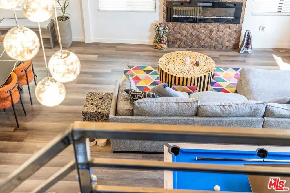 1933 Lemoyne Street Los Angeles, CA 90026
