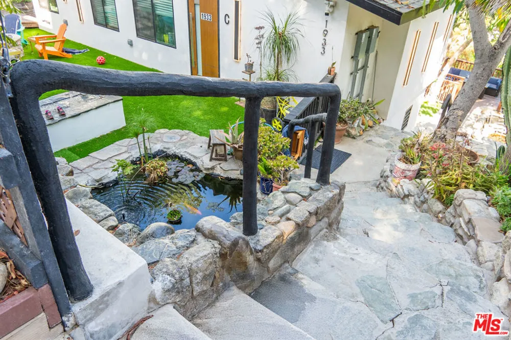 1933 Lemoyne Street Los Angeles, CA 90026