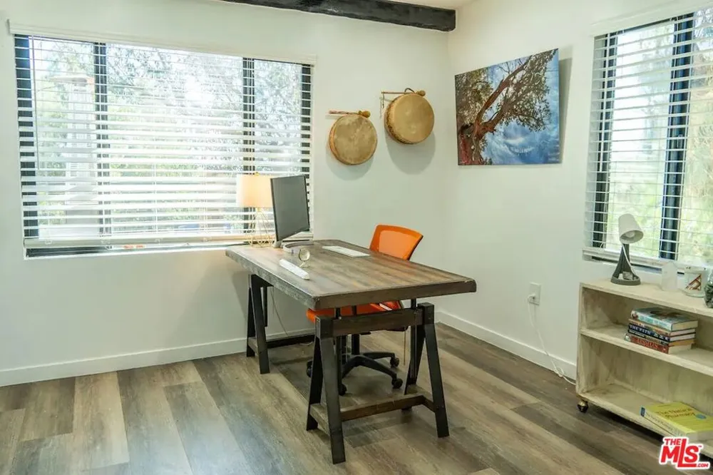 1933 Lemoyne Street Los Angeles, CA 90026