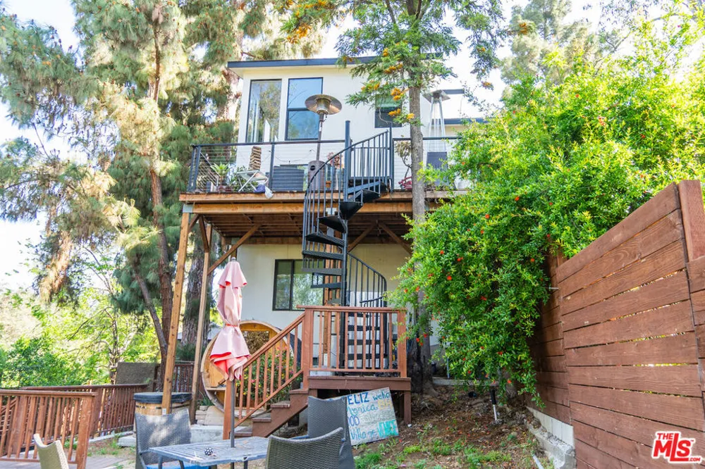 1933 Lemoyne Street Los Angeles, CA 90026