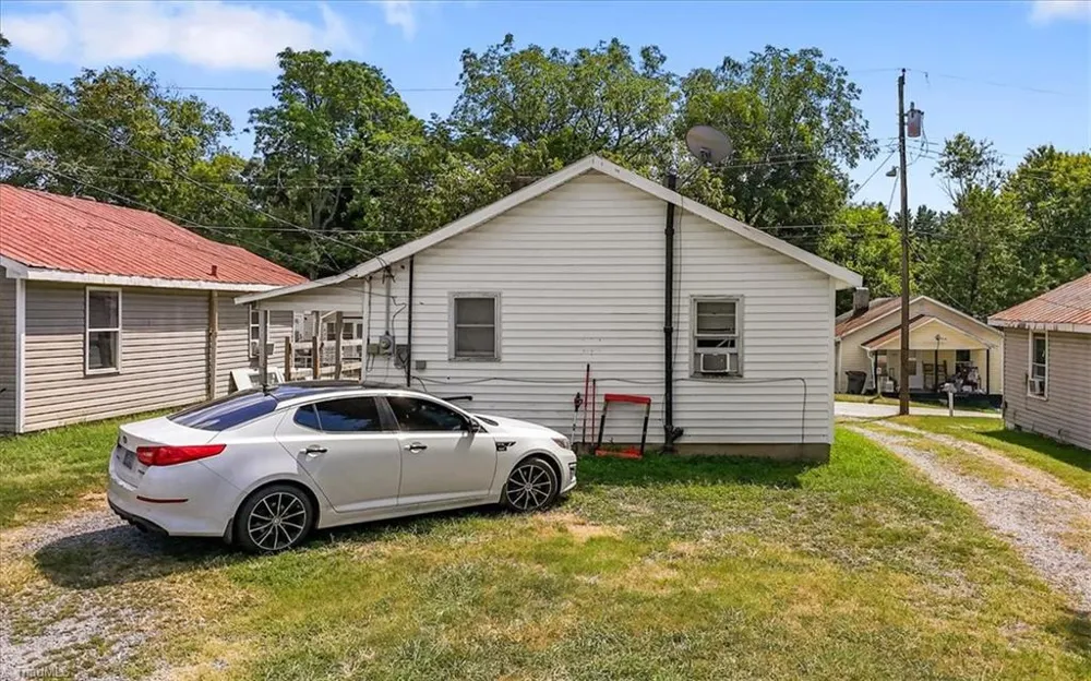 613 Stiers Street Reidsville, NC 27320