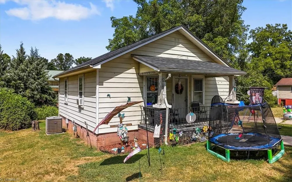 613 Stiers Street Reidsville, NC 27320