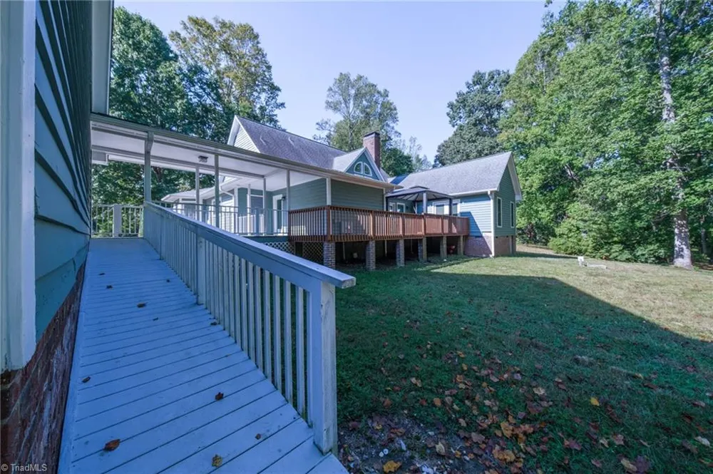 8908 Cedar Spring Drive Colfax, NC 27235