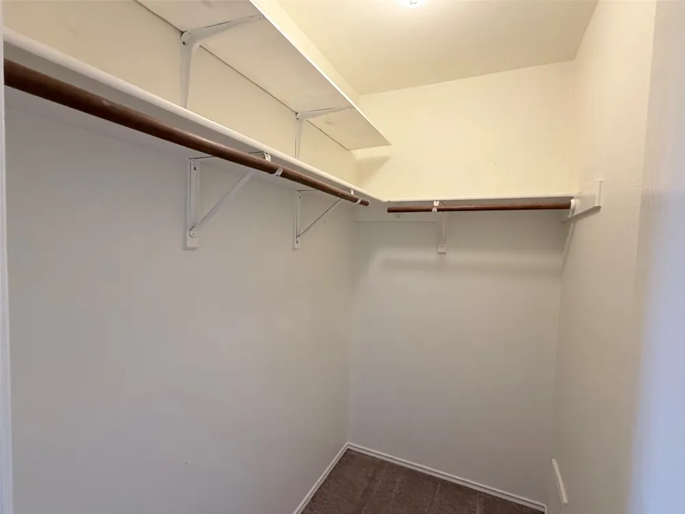 612 Elizabeth Lane Bastrop, TX 78602