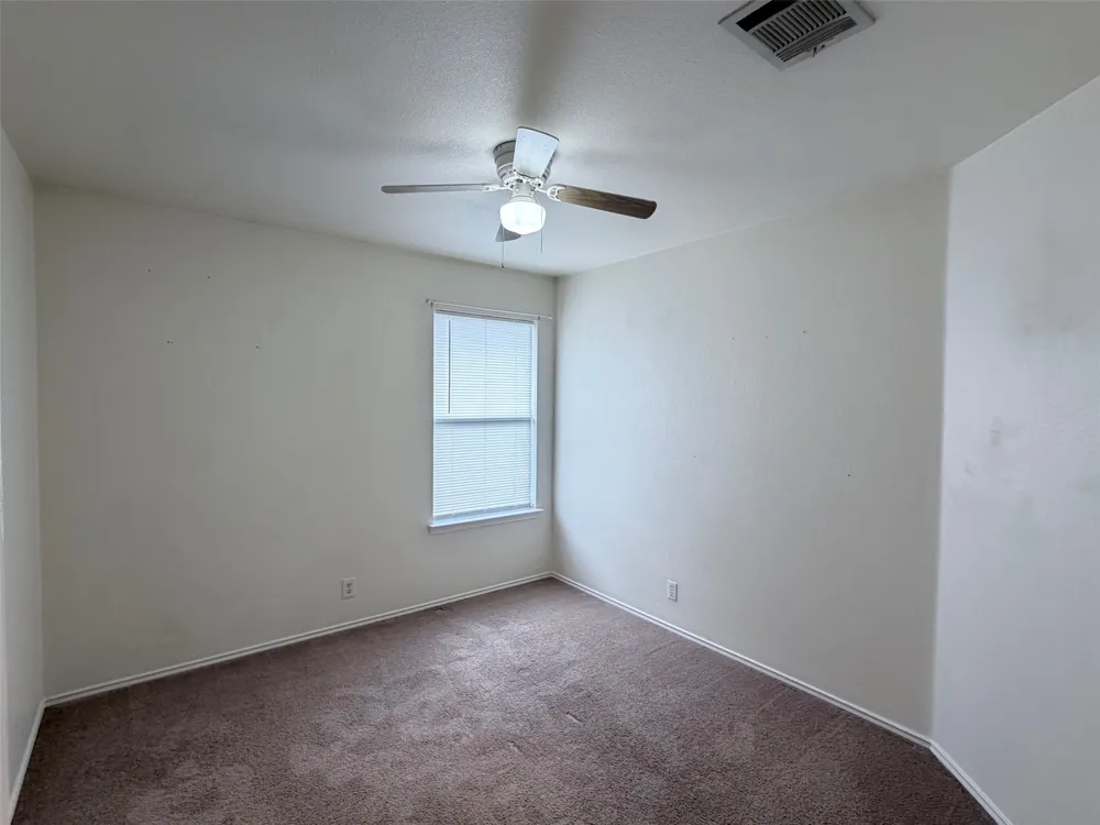 612 Elizabeth Lane Bastrop, TX 78602