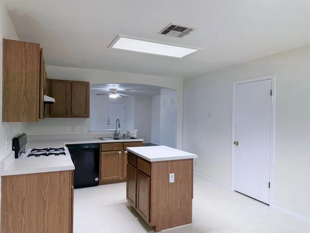 612 Elizabeth Lane Bastrop, TX 78602