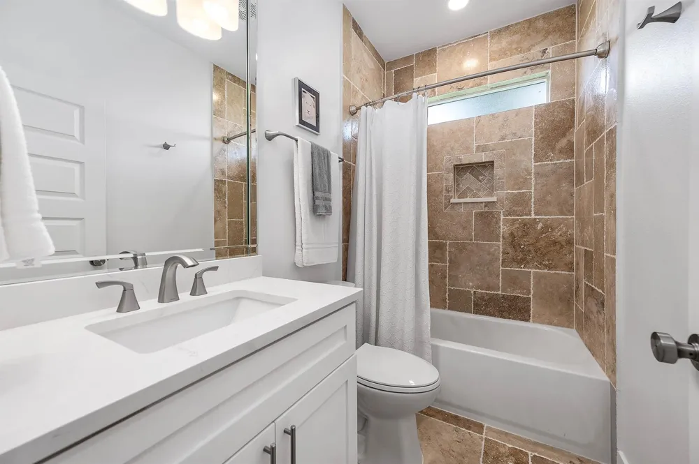 8032 Short Road Needville, TX 77461