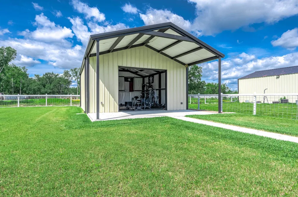 8032 Short Road Needville, TX 77461
