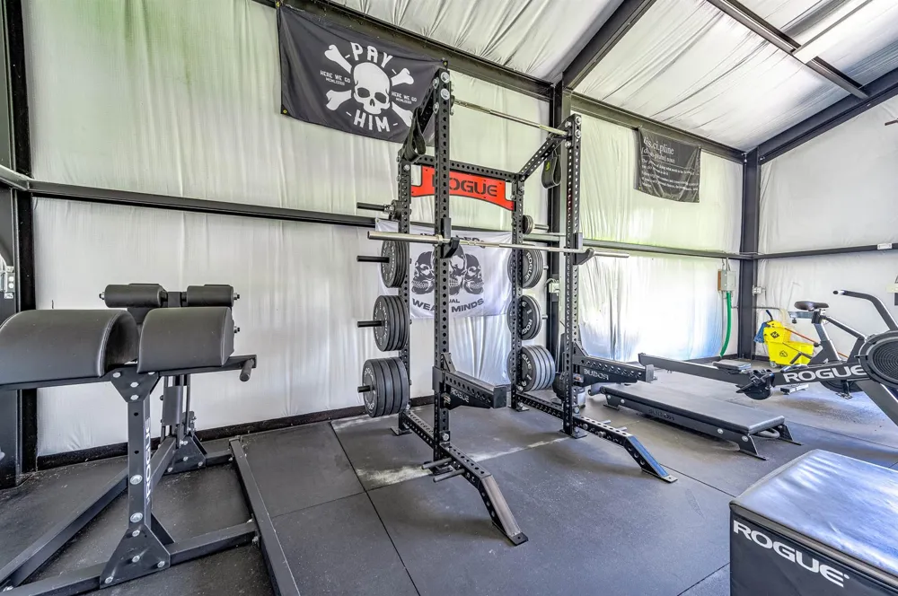8032 Short Road Needville, TX 77461