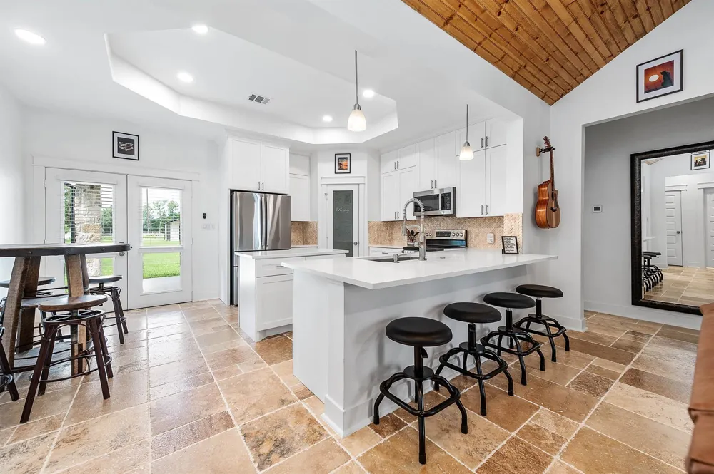8032 Short Road Needville, TX 77461