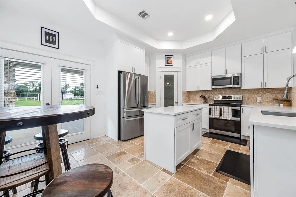 8032 Short Road Needville, TX 77461