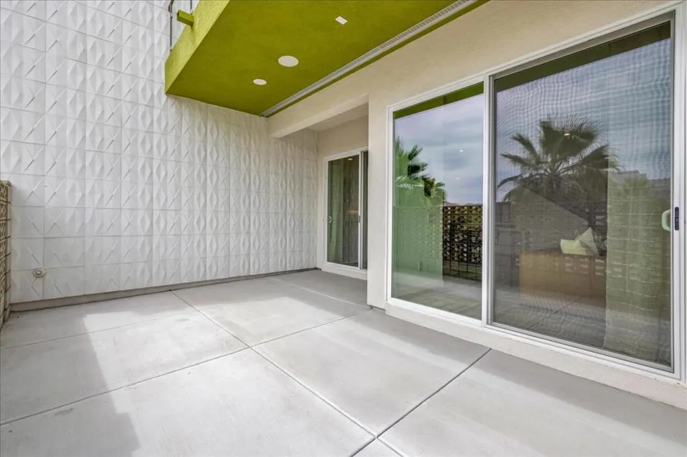732 Obsidian Loop E Palm Springs, CA 92264