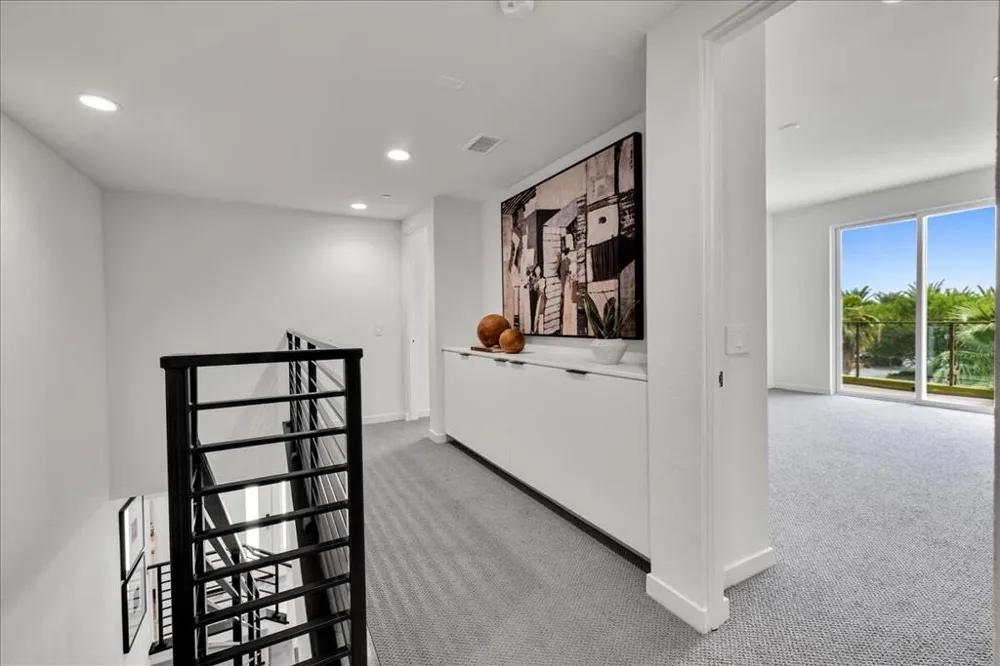732 Obsidian Loop E Palm Springs, CA 92264