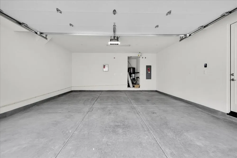 732 Obsidian Loop E Palm Springs, CA 92264