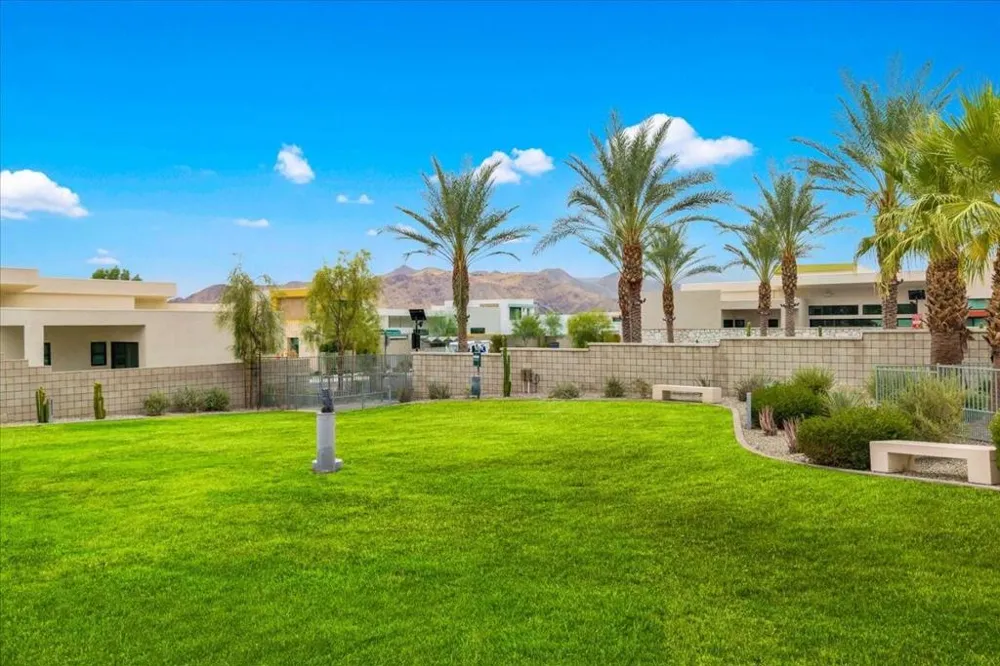 732 Obsidian Loop E Palm Springs, CA 92264