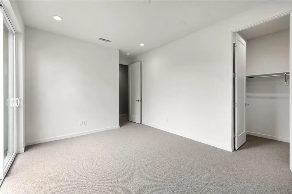732 Obsidian Loop E Palm Springs, CA 92264