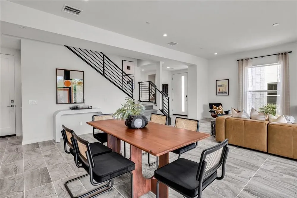 732 Obsidian Loop E Palm Springs, CA 92264