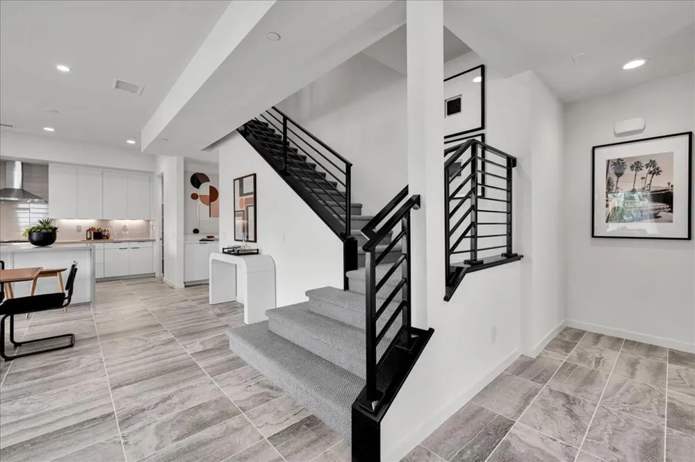 732 Obsidian Loop E Palm Springs, CA 92264
