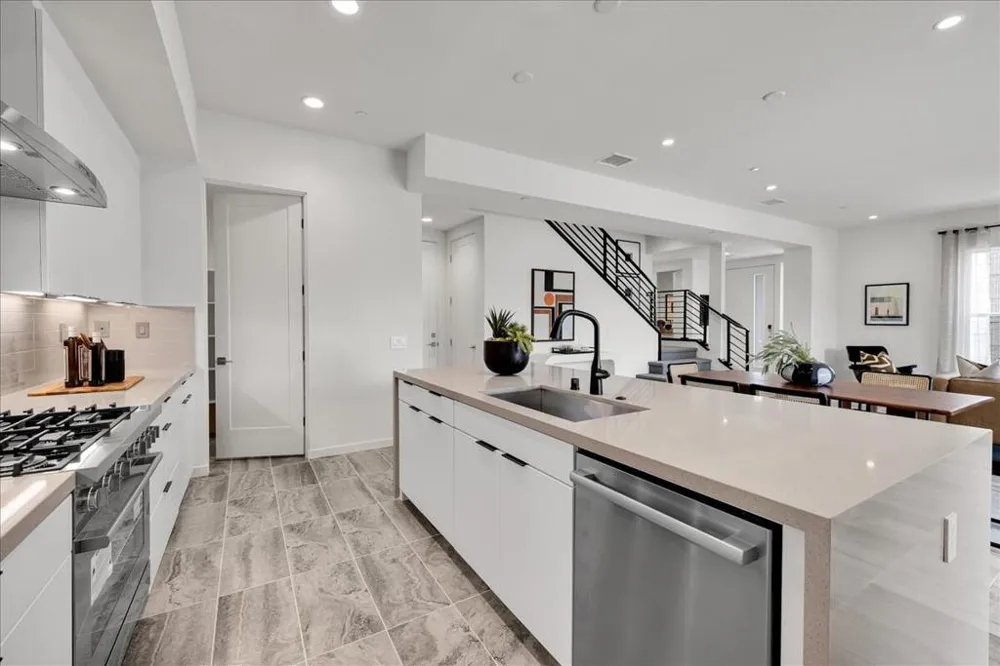 732 Obsidian Loop E Palm Springs, CA 92264